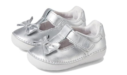 Stride Rite Girls SM Ashtyn Crib Shoe, Silver, 4M Toddler - Bellso