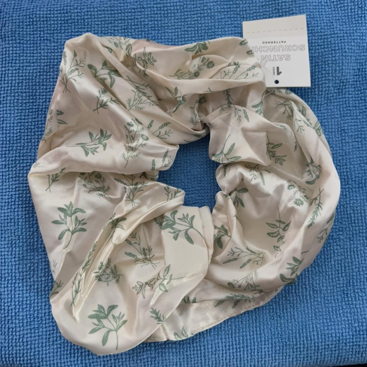 Satin Sleep Scrunchie Patterned- Printed Satin - Bellso