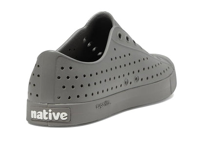 Native Shoes Jefferson Sugarlite in Satellite Grey | Vegan | Odor Resistant | Shock Absorbent | EVA | Size 9 M - Bellso