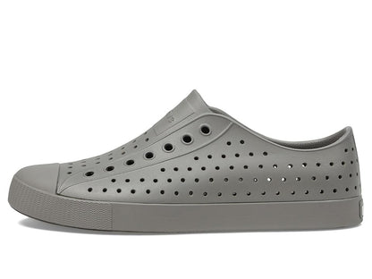 Native Shoes Jefferson Sugarlite in Satellite Grey | Vegan | Odor Resistant | Shock Absorbent | EVA | Size 9 M - Bellso