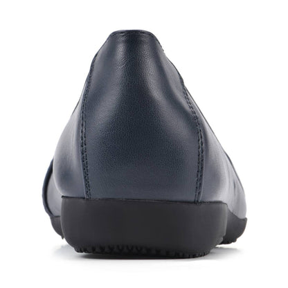 Cliffs by White Mountain Women's Charmed Ballet Flats - Red Fabric - Bellso