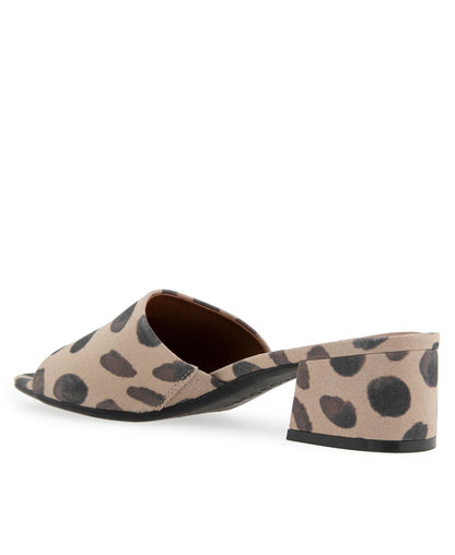Aerosoles Women's Como Round Toe Slide Sandals - Natural/Brown Spotted Faux Suede 7.5 M - Bellso