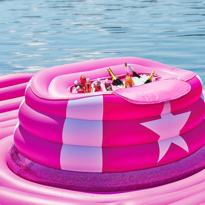 Member's Mark Inflatable Oversized Cowboy Hat Lake Island