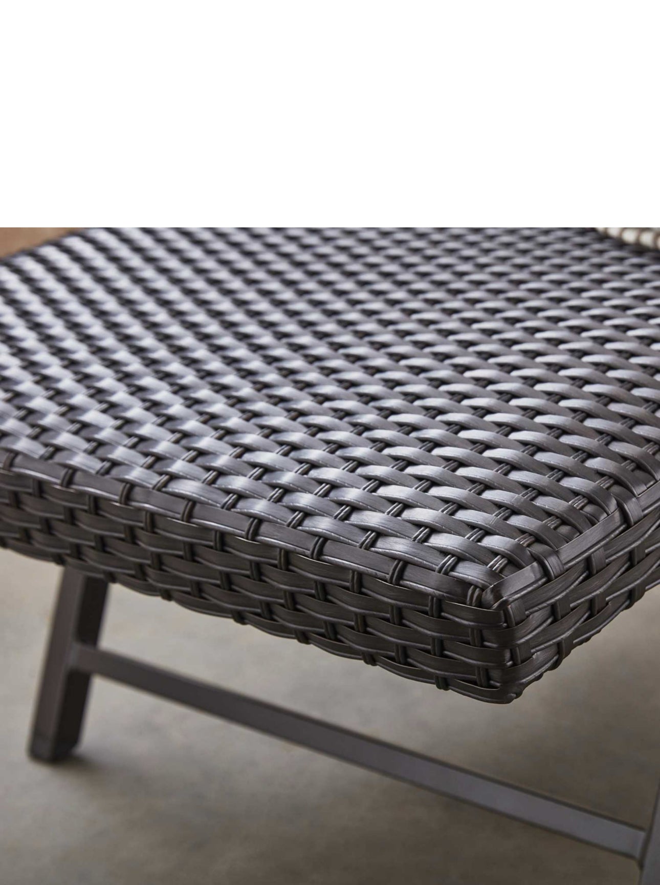 Padded Wicker Chaise Lounger Single - Bellso