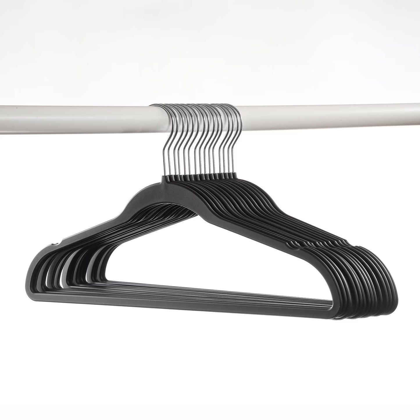Member's Mark Heavy Duty Rubberized Hangers - 50 Pack