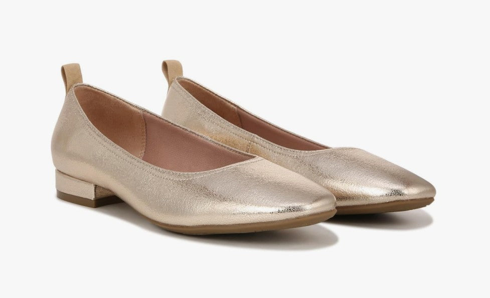 Lifestride Women's Cameo Flat Shoes (Platino Gold Faux Leather) - Size 9.5 W - Bellso