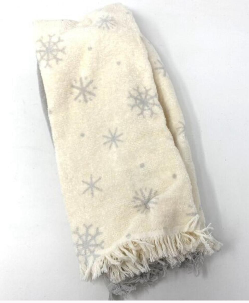 2 Pack Christmas Snowflake Hand Towels Grey and White - Bellso
