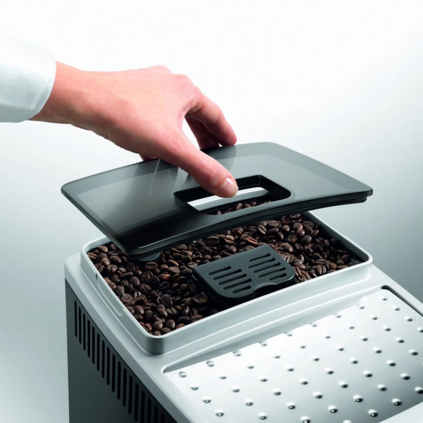 Magnifica XS Compact Fully Automatic Black and Silver Espresso Machine and Cappuccino Maker