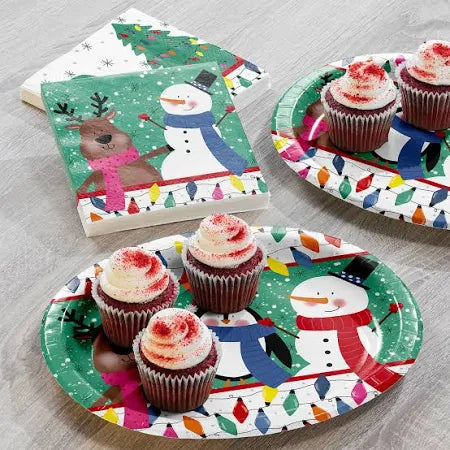Member's Mark Festive Frolic Oval Paper Plates, 10" X 12" (50 Count) - Bellso